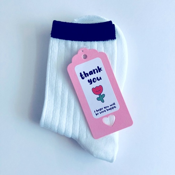 🍒 5/$25 🍒 White Crew Socks with Black Star - Picture 2 of 2